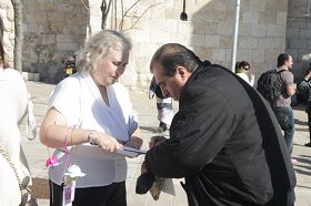 法輪功學員在耶路撒冷古城（Jerusalem-Saar）舉行活動