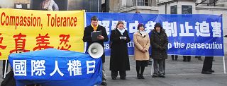 國際人權日到來之際，英國法輪功學員在倫敦舉行新聞發布會，呼籲共同制止中共的人權迫害。