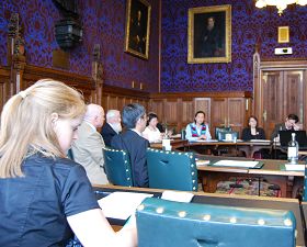 以「法輪功持續遭受十二年迫害」為主題的人權研討會在英國議會大廈舉行