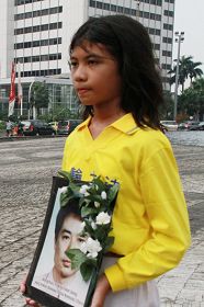 印尼舉辦「法輪功反迫害十二週年」活動，呼籲制止迫害。