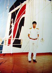 1987年王中同船長在紐約