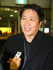 韓國美術評論家金鐘根
