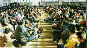 1996年春，長春輔導站在吉林省體育學院田徑館召開的大型法會