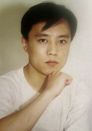陳鑫（十多年前的照片）