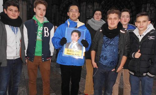 '德國少年呼籲釋放在中國被迫害的呂開利先生'