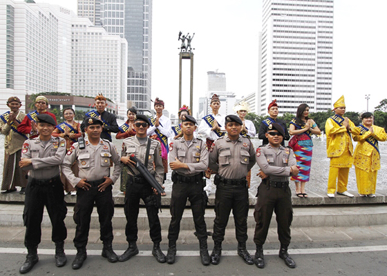 印尼法輪功反迫害集會 民眾支持
