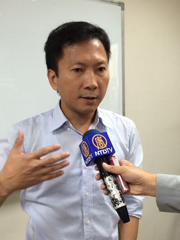 李慶鋒議員表示，法輪功學員所遭受的迫害，是不可以一筆勾銷的，一定要追訴到底。