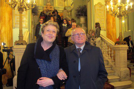 歐洲文化協會主席（Casal d’Europa del Berguedà）亞戊麥•法務爾•伊•錫切斯（Jaume Farguell i Sitges）先生偕夫人觀看神韻