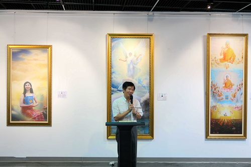 台中市政府參事陳志聲讚揚每件作品都是上乘之作，一定能引起觀眾共鳴。