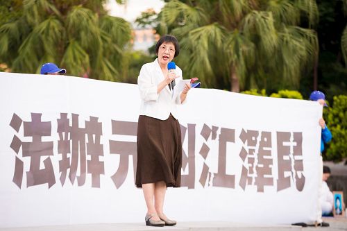 '圖3：法輪大法學會理事長張錦華表示將繼續反迫害，不信天理公義喚不回！'