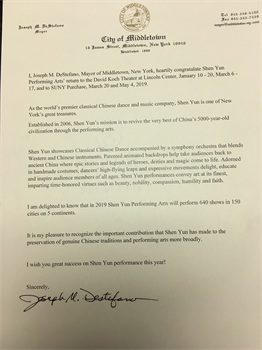 圖13：米德爾敦（Middle Town）市長斯特法諾（Joseph M. DeStefano）給2019紐約神韻演出的賀函。