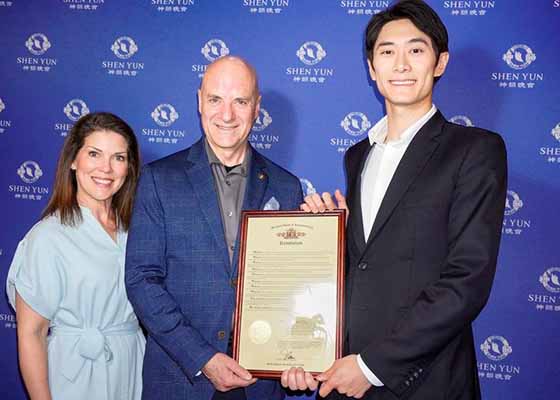 各國觀眾讚神韻藝術家勇氣非凡（下）