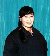 2003年春節期間，黑龍江大法弟子劉傑（女，37歲）因發放印有「真善忍」字樣的新年賀卡被抓並被迫害致死。