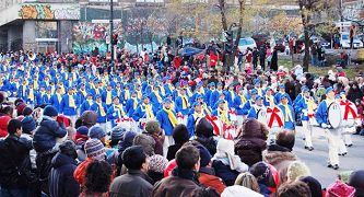 二零零七年十一月十七日，加拿大蒙特利爾天國樂團參加聖誕節遊行，是當天最壯觀的遊行隊伍，約三十多萬觀眾目睹了天國樂團的風采。