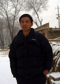 2007年冬湯毅在中太銀鐵路工地