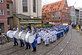 二零零九年德國奧格斯堡多元文化節上的天國樂團遊行