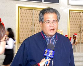 縣議員蔡鼎三表示，堅決反對這些不尊重人權、迫害人權的中共人士來台灣