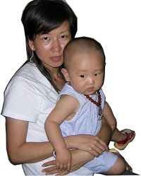 '楊黎燕和她可愛的三歲兒子'