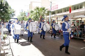 天國樂團參加澳洲堪普湯漁人節大遊行