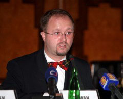 捷克總理的外事和人權顧問羅曼•約赫博士