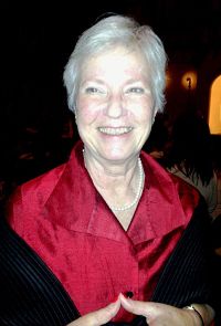 '卡羅爾﹒佩可瑞尼（ Carole Peccorini）是舊金山灣區多家機構創辦人。她說，神韻演出名不虛傳。'
