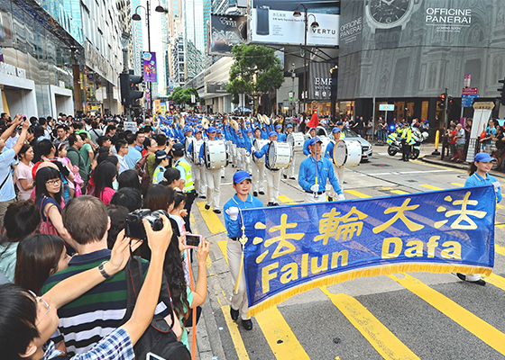 香港反迫害大遊行 大陸遊客震撼