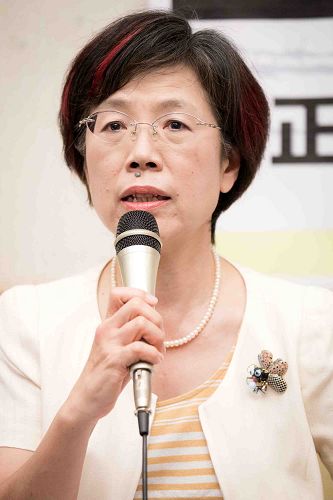 民進黨立委、前台北律師公會理事長尤美女資料照。
