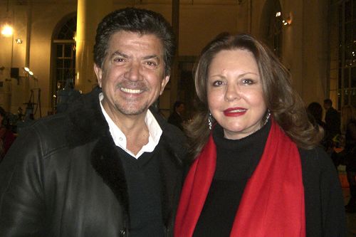 黎巴嫩藝術家Georgina Rizk和先生、黎巴嫩著名歌手Walid Toufic專門從黎巴嫩貝魯特三千公里之外，趕來觀看美國神韻國際藝術團在日內瓦BFM劇院的第二場演出