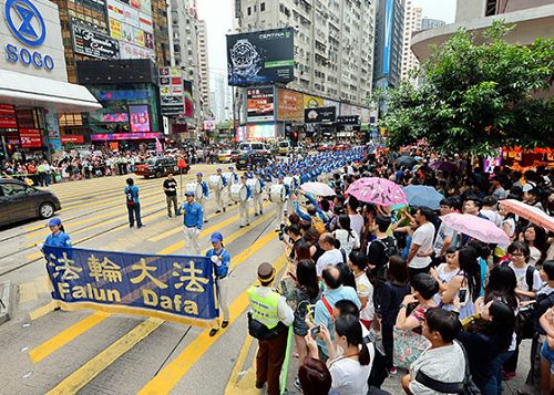 香港七﹒二零大遊行 大陸遊客震撼