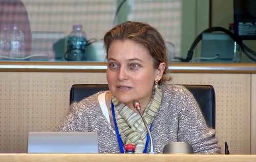 圖2：資深自由黨歐洲議會議員米歇爾先生的辦公室主任范登堡（Bénédicte）女士
