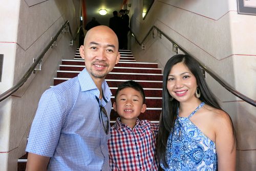 圖8：西澳Wanneroo市議員阮修（Hugh Nguyen）與妻子、藥店店主阮莊（Trang Nguyen）