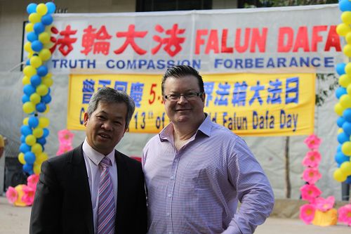圖9：維省越南裔社區主席阮本（Bon Nguyen）先生和伯尼﹒菲恩（Bernie Finn MP）議員是多年的好友。