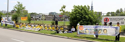二零一六年七月二十日，加拿大首都渥太華法輪功學員在中領館前集會，呼籲停止迫害，法辦迫害元凶江澤民。