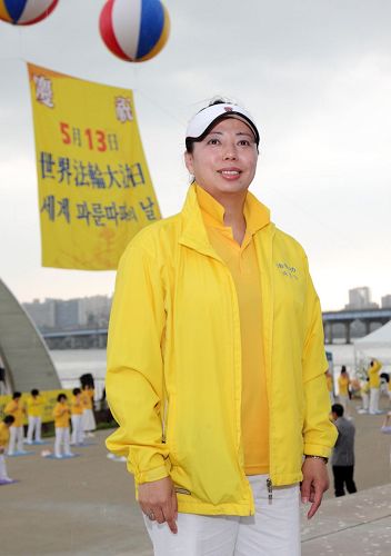 '圖9：前奧運游泳名將黃曉敏表示懷著一顆感恩的心來參加這個盛會'