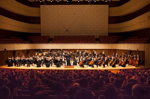 '圖1：神韻交響樂團首度蒞臨韓國，2017年9月17日下午於大邱音樂廳舉行巡演亞洲的首場演出。'