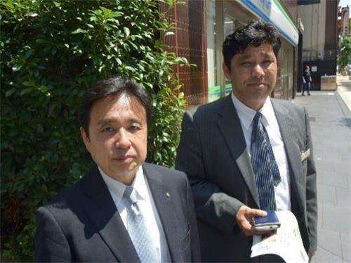 '圖9：「我們也要好好了解真相！」的松本先生（左）和山本先生（右）'