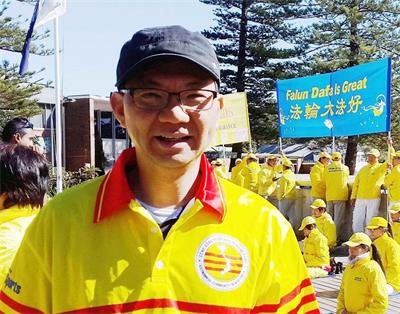 '圖3：越南社區澳大利亞新州主席保羅﹒阮先生（Paul Huy Nguyen）支持法輪大法'