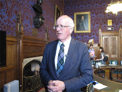 '圖15：二零一九年七月十六日，在英議會大廈內，國會議員吉姆﹒香農（Jim Shannon MP）主持研討會，'