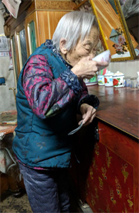 安國強89歲的母親