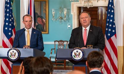 '圖1：美國國務卿蓬佩奧與英國外交大臣拉布舉行新聞發布會'