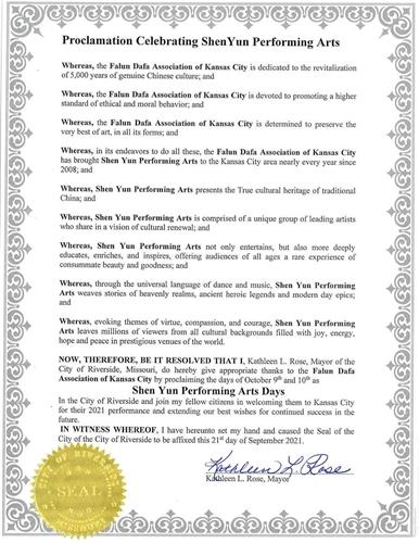 '圖9：裏弗賽德市（Riverside）市長凱瑟琳﹒L﹒羅絲簽發褒獎令，宣布十月九日和十日為「神韻演出日」。'