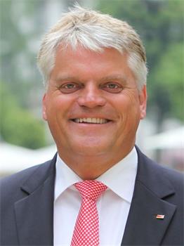 '圖2：德國政府宗教自由專員、國會議員格魯伯（Markus Grübel，MdB， CDU）'