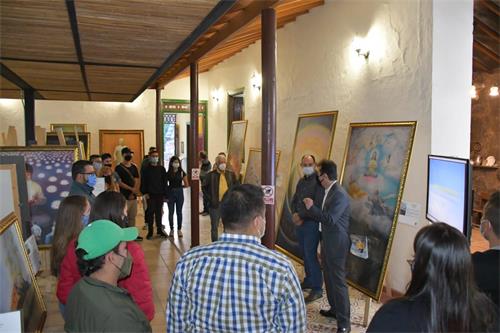 圖5：二零二一年三月，真善忍美展在麗池市（El Retiro）麗池文化之家舉辦。