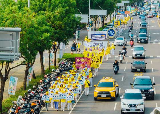 紀念4﹒25遊行 南台灣民眾支持法輪功