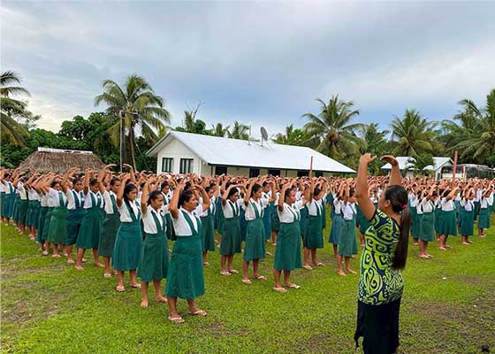 新西蘭學員在薩摩亞傳播法輪大法