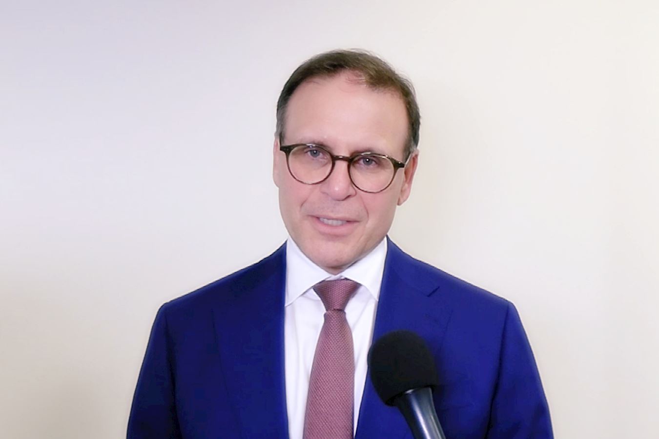 '圖2:十月二十二日,加拿大參議院反對黨領袖、參議員侯塞克斯表達了對中共跨國鎮壓和滲透的關注。他呼籲加拿大政府捍衛加國利益和本國公民的權利。'