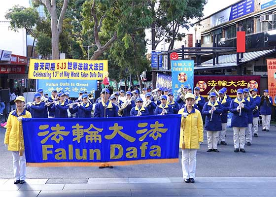 澳洲議員：法輪大法團體是澳洲楷模